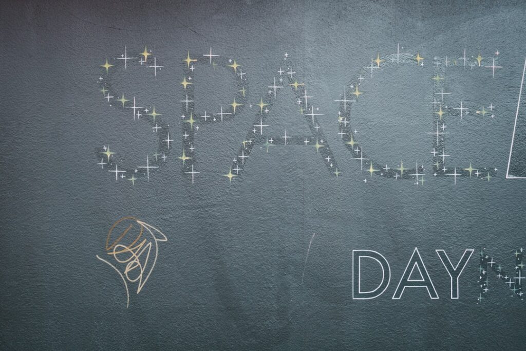 découvrez votre horoscope quotidien : prévisions astrologiques détaillées pour chaque signe du zodiaque, conseils exclusifs et tendances du jour. commencez votre journée avec nos conseils personnalisés !