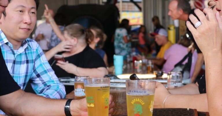 découvrez tout sur le dolby atmos : la technologie audio immersive qui révolutionne votre expérience sonore à la maison et au cinéma. explications, avantages et conseils pour profiter d'un son surround 3d exceptionnel.