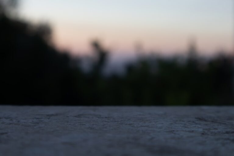 vérifiez facilement l'imei de votre téléphone pour connaître son authenticité, son état de verrouillage et son historique. service rapide et gratuit pour tous types d'appareils mobiles.