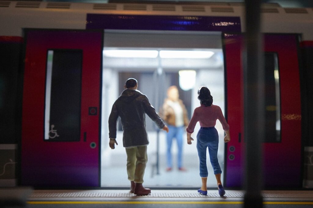 découvrez toutes les informations sur la sncf : actualités, horaires de trains, réservation de billets, bons plans voyage et services ferroviaires en france. préparez votre déplacement facilement avec la sncf.