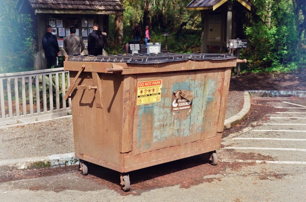 découvrez comment composter efficacement vos déchets organiques pour réduire vos déchets, enrichir votre sol et adopter un mode de vie plus écologique. conseils, astuces et guide du compostage à la maison ou au jardin.