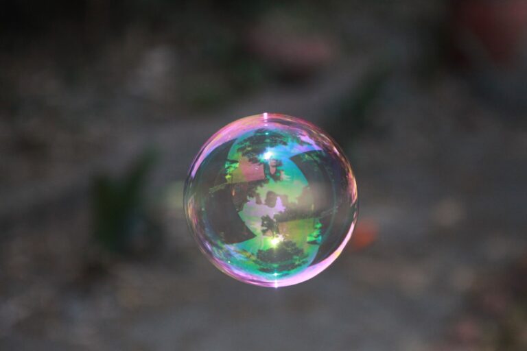 jouez à bubble shooter, le jeu de tir de bulles addictif où vous devez éclater toutes les bulles colorées pour remporter la victoire. amusez-vous en ligne gratuitement dès maintenant !