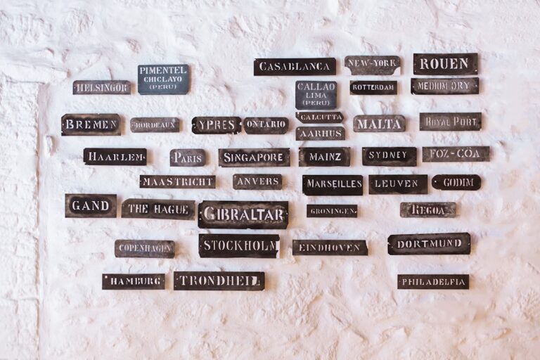 découvrez une sélection unique de noms fantasy pour vos personnages, lieux et créatures. inspirez-vous pour écrire vos histoires imaginaires avec des noms originaux et évocateurs.